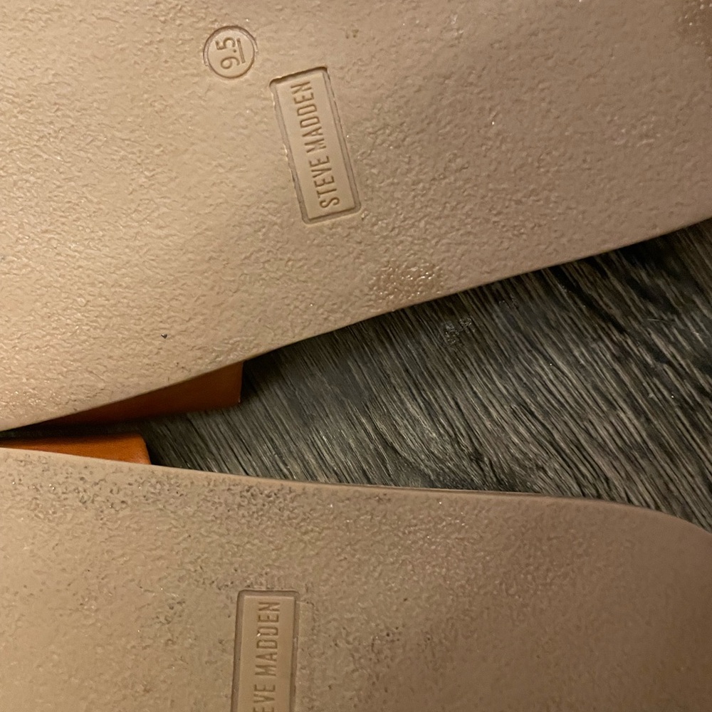 Steve Madden Sandals/Slides Color Hue Cognac As R… - image 5